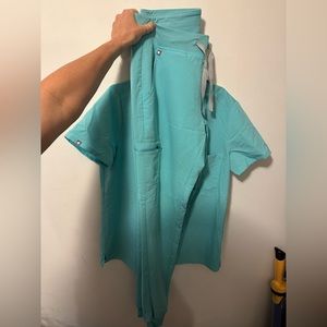 Figs scrub set. EUC.